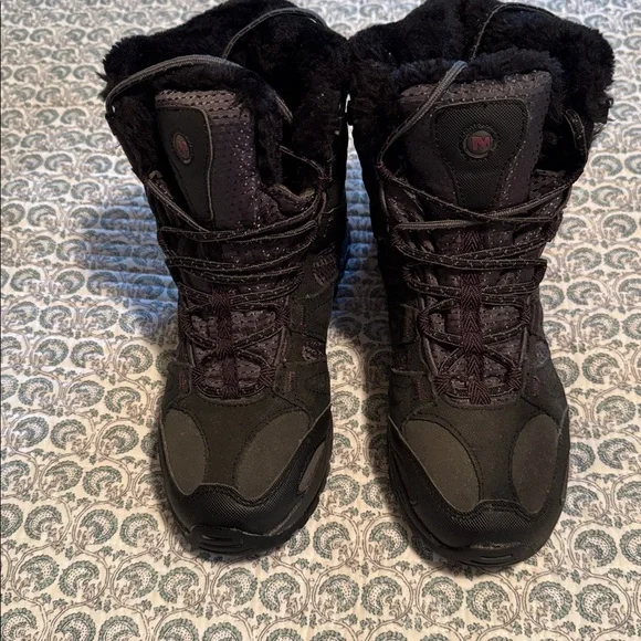Merrell Black and Purple Outdoor boots - Picture 1 of 10